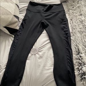 Mila high waisted pocket Capri Fabletics leggings